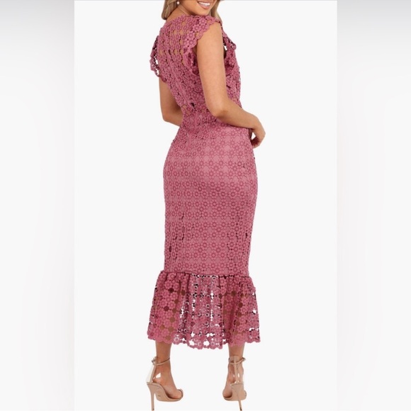 Petal & Pup Mauve Lace Midi Dress - Picture 2 of 5